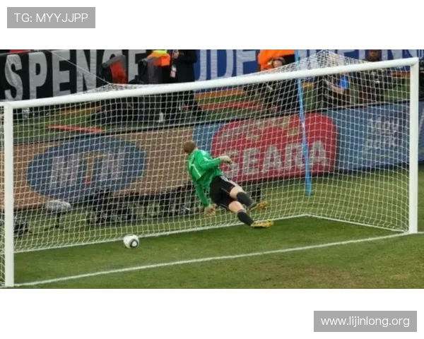 2026年世界杯用球的官方品牌选择及其对比赛表现的影响分析